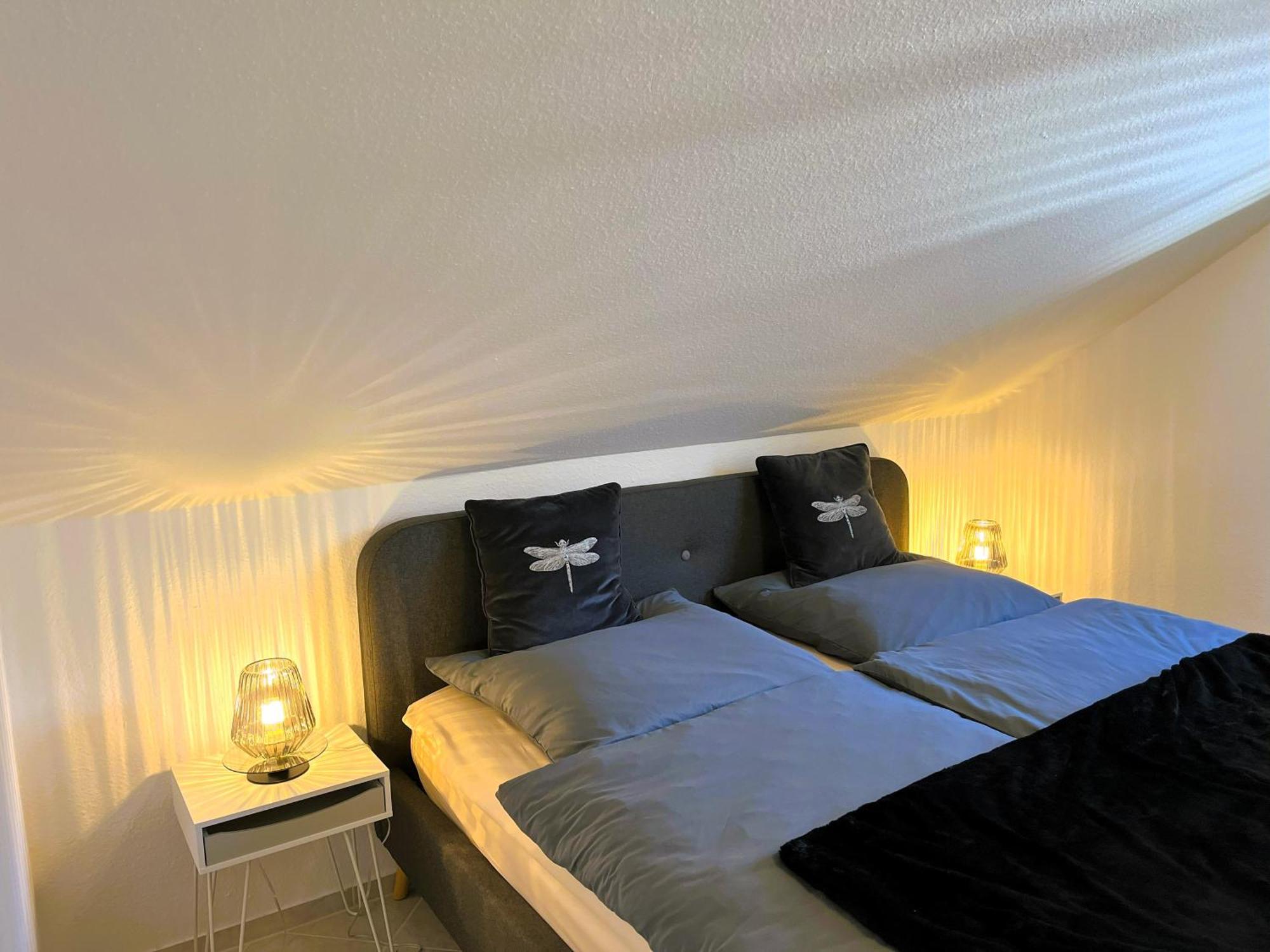 Zentrale Ferienwohnung Am Buhlschen Park In Deidesheim Buitenkant foto