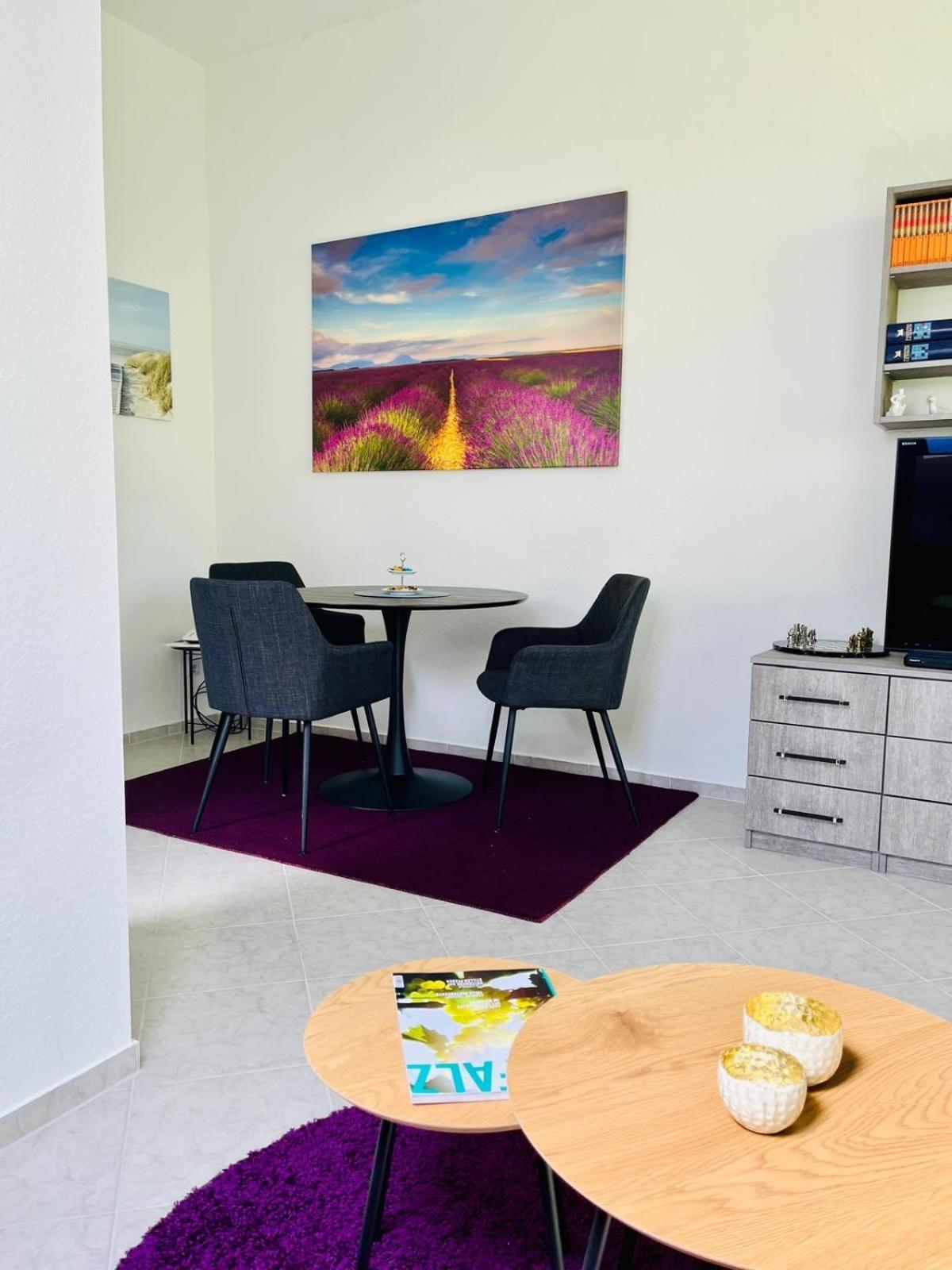Zentrale Ferienwohnung Am Buhlschen Park In Deidesheim Buitenkant foto