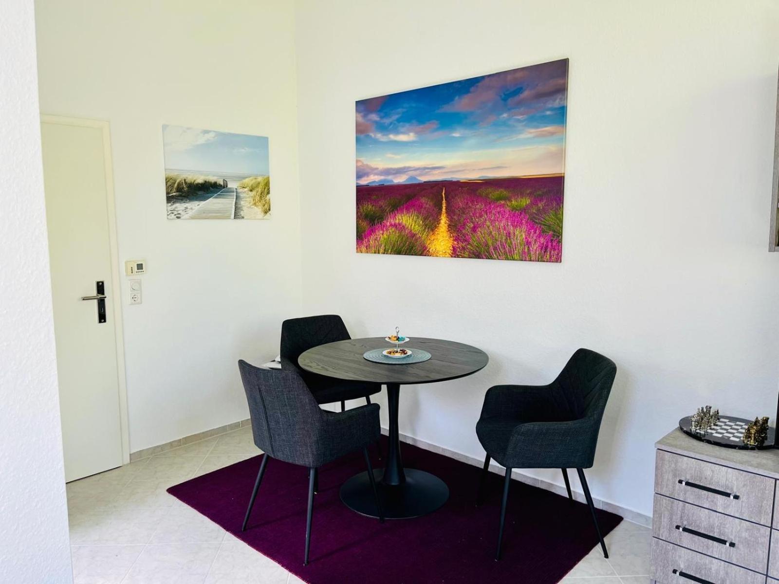 Zentrale Ferienwohnung Am Buhlschen Park In Deidesheim Buitenkant foto