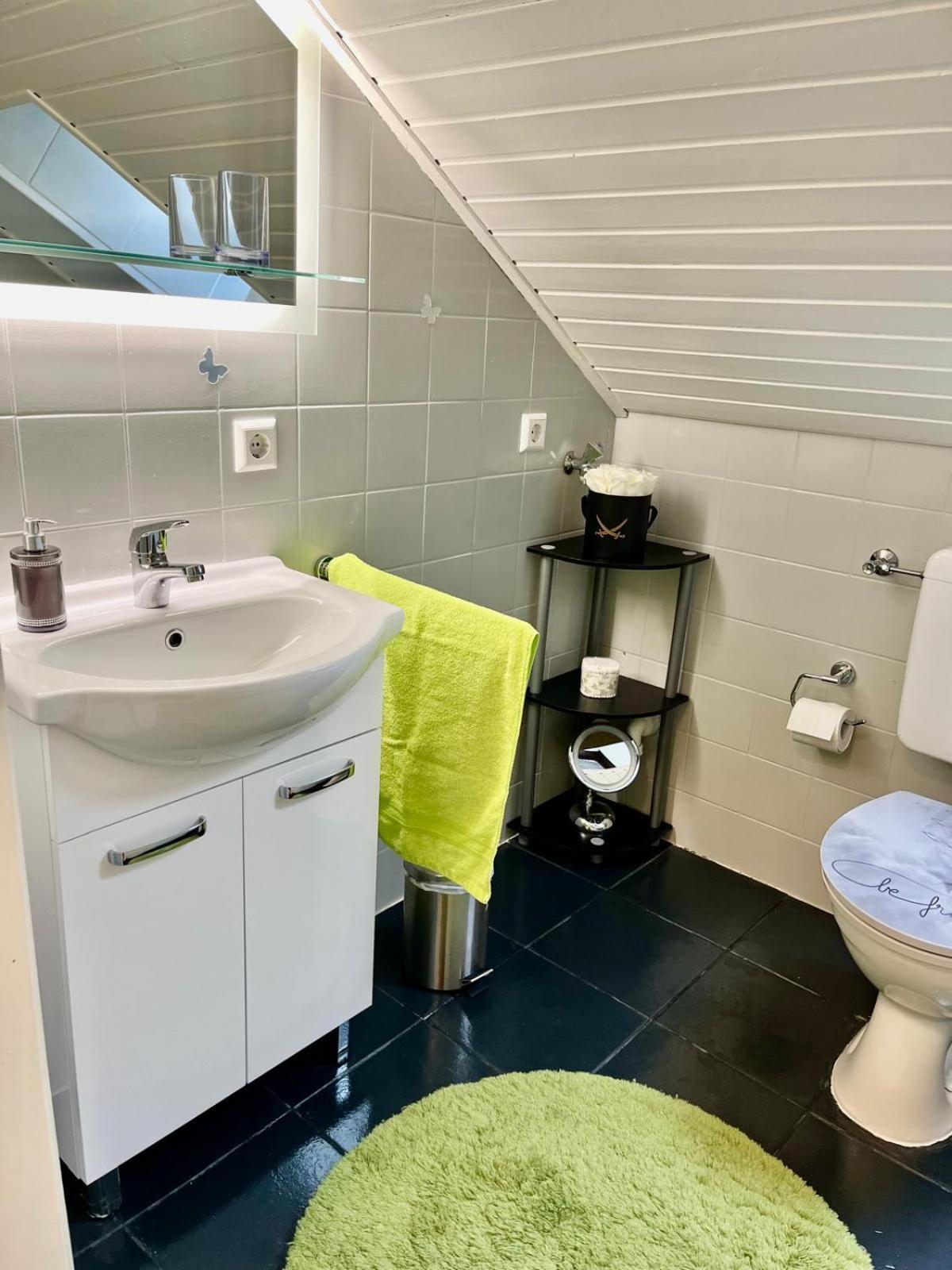 Zentrale Ferienwohnung Am Buhlschen Park In Deidesheim Buitenkant foto